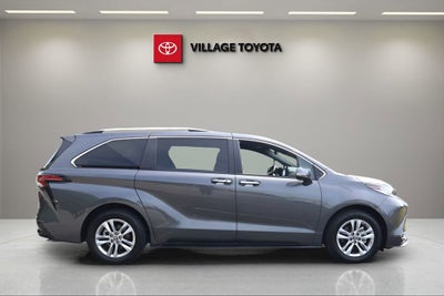 2025 Toyota Sienna Limited