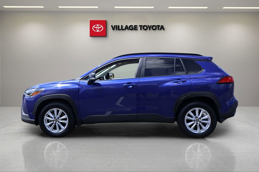 2025 Toyota Corolla Cross LE