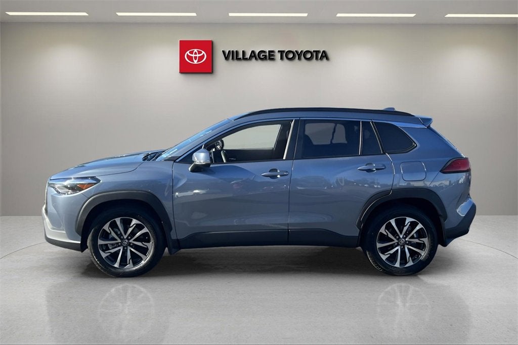 2024 Toyota Corolla Cross XLE
