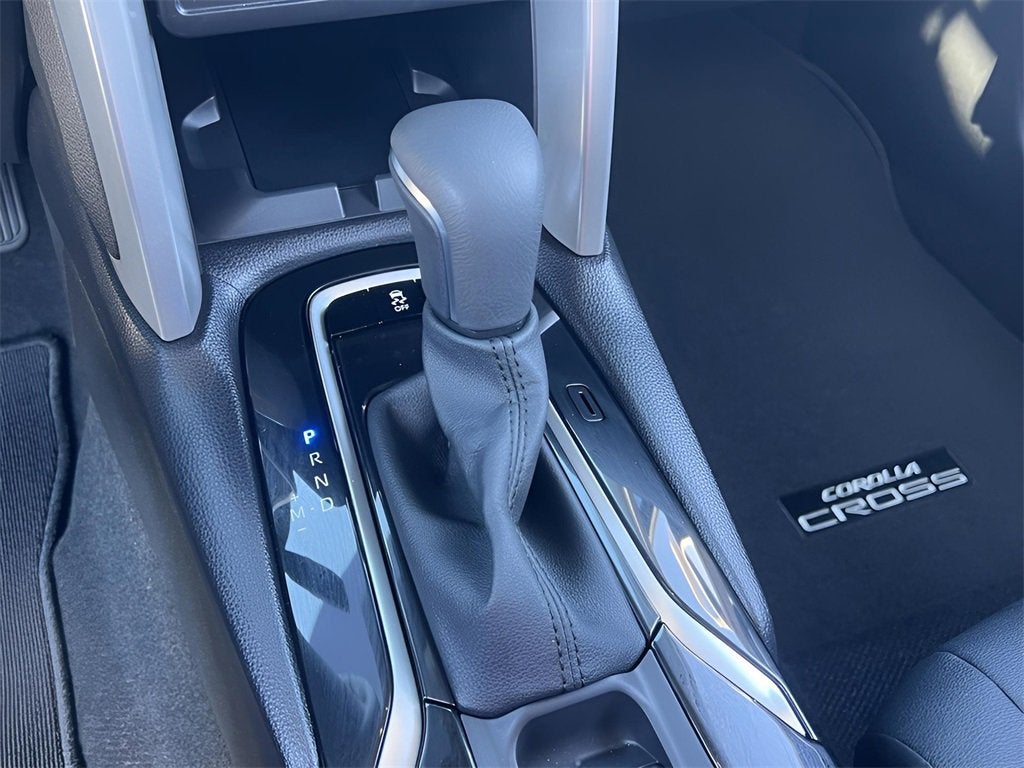 2024 Toyota Corolla Cross XLE