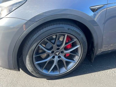 2023 Tesla Model Y Performance