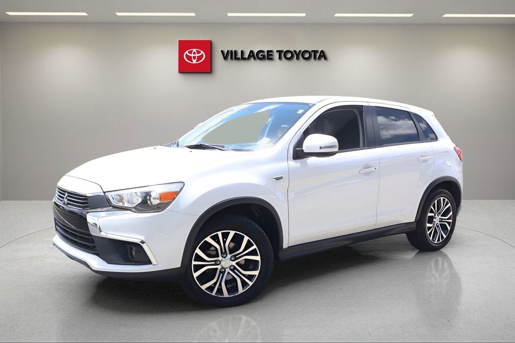 2017 Mitsubishi Outlander Sport 2.0 ES 2WD CVT's photo