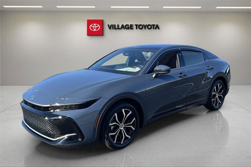 2025 Toyota Crown XLE