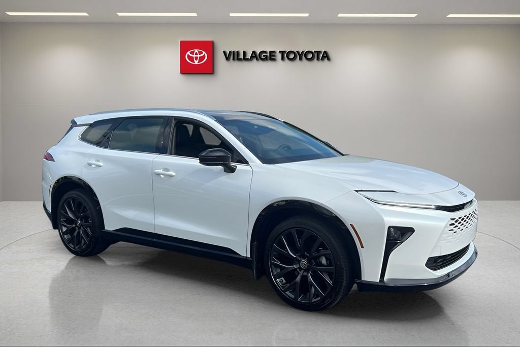 2026 Toyota Crown Signia XLE