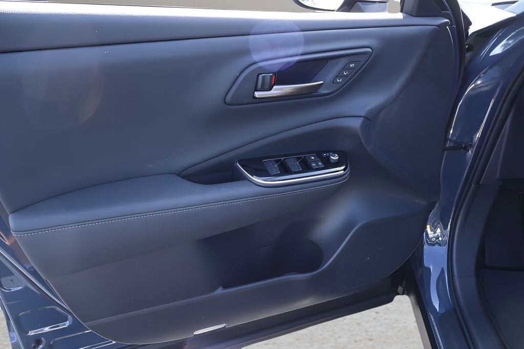 2025 Toyota Crown Signia XLE