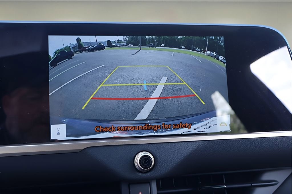 2025 Toyota Crown Signia XLE