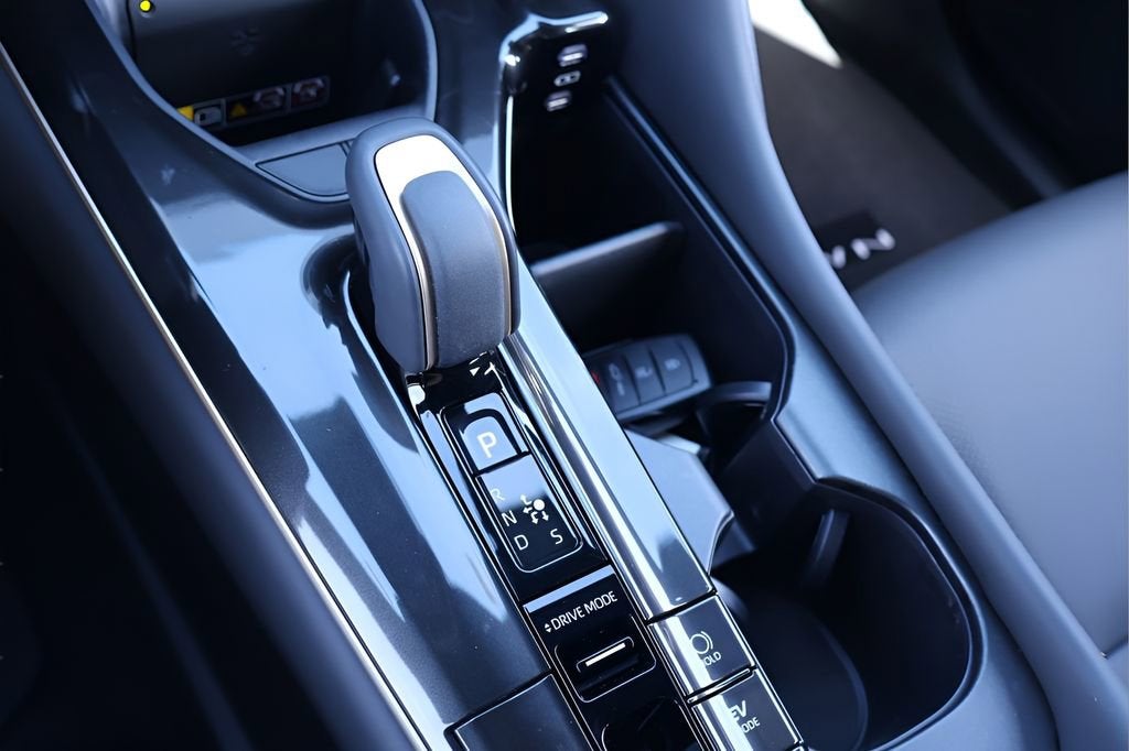 2025 Toyota Crown Signia XLE