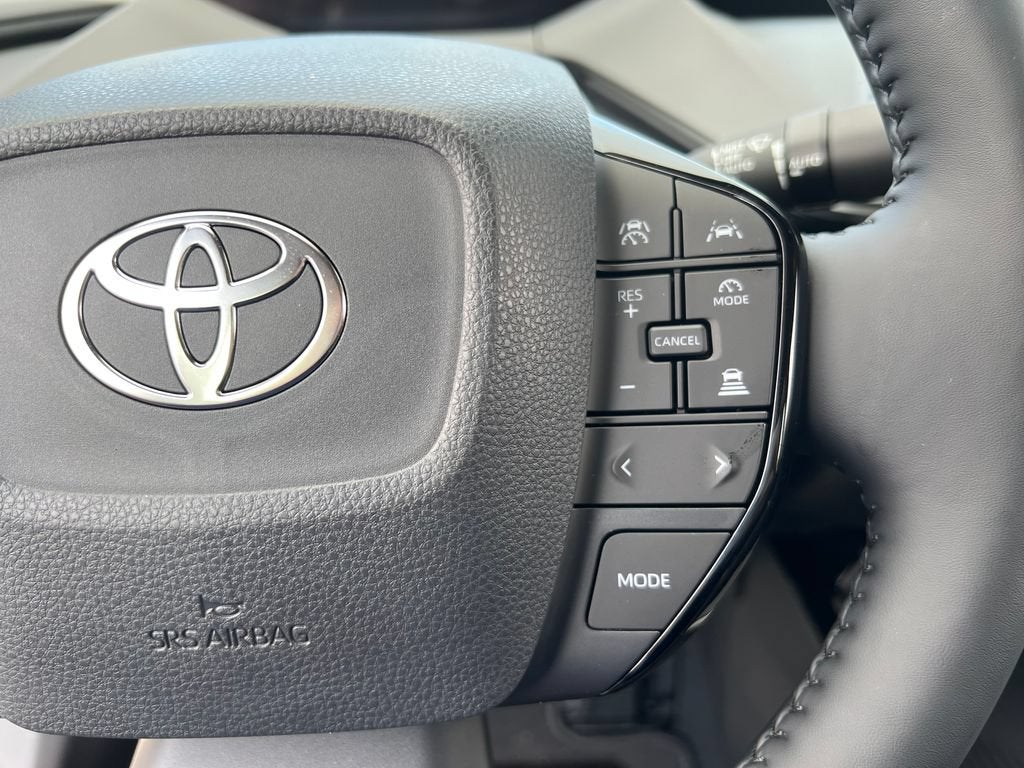 2025 Toyota Prius LE
