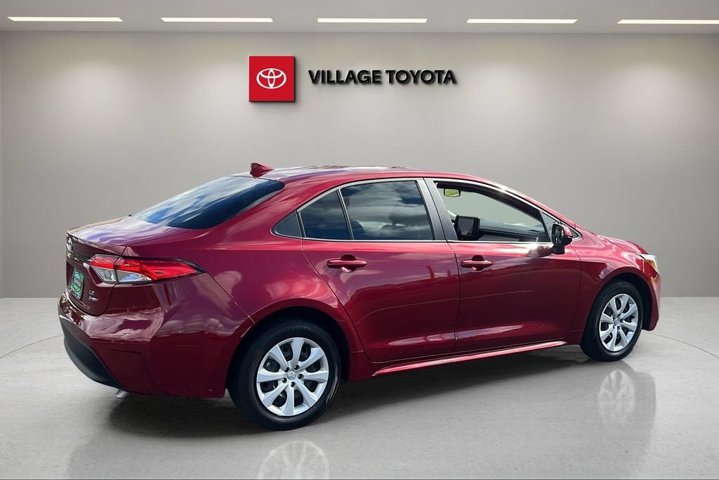 2025 Toyota Corolla Hybrid LE