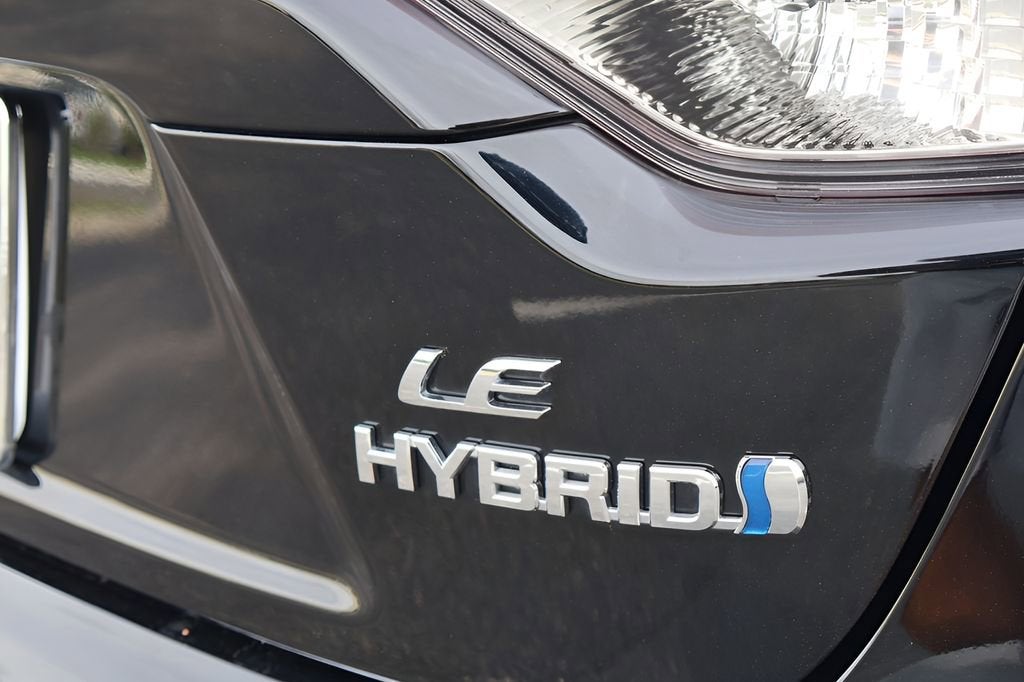 2024 Toyota Corolla Hybrid LE