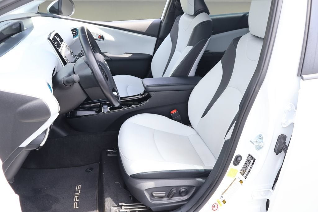 2021 Toyota Prius L Eco