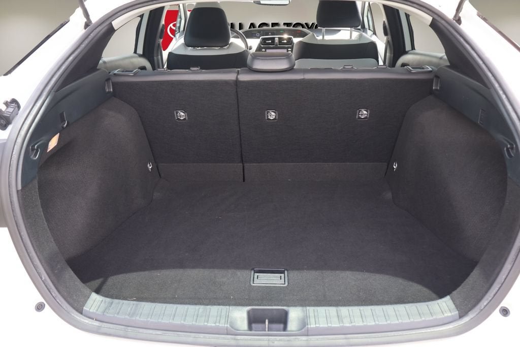 2021 Toyota Prius L Eco