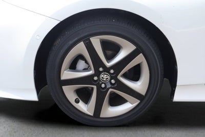 2021 Toyota Prius L Eco