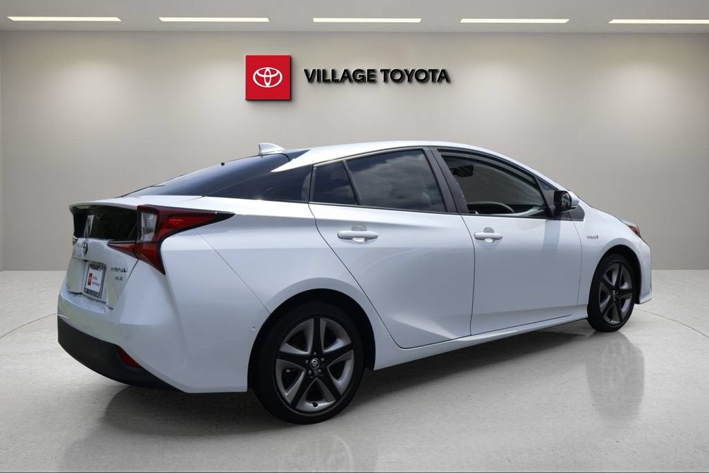 2021 Toyota Prius L Eco