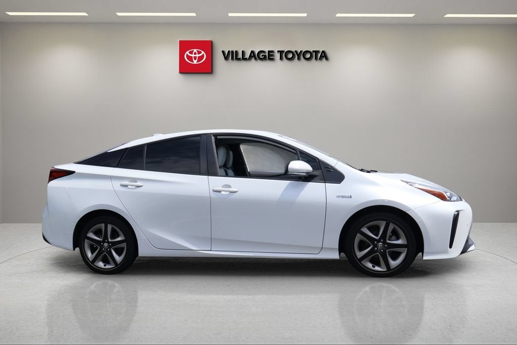 2021 Toyota Prius L Eco