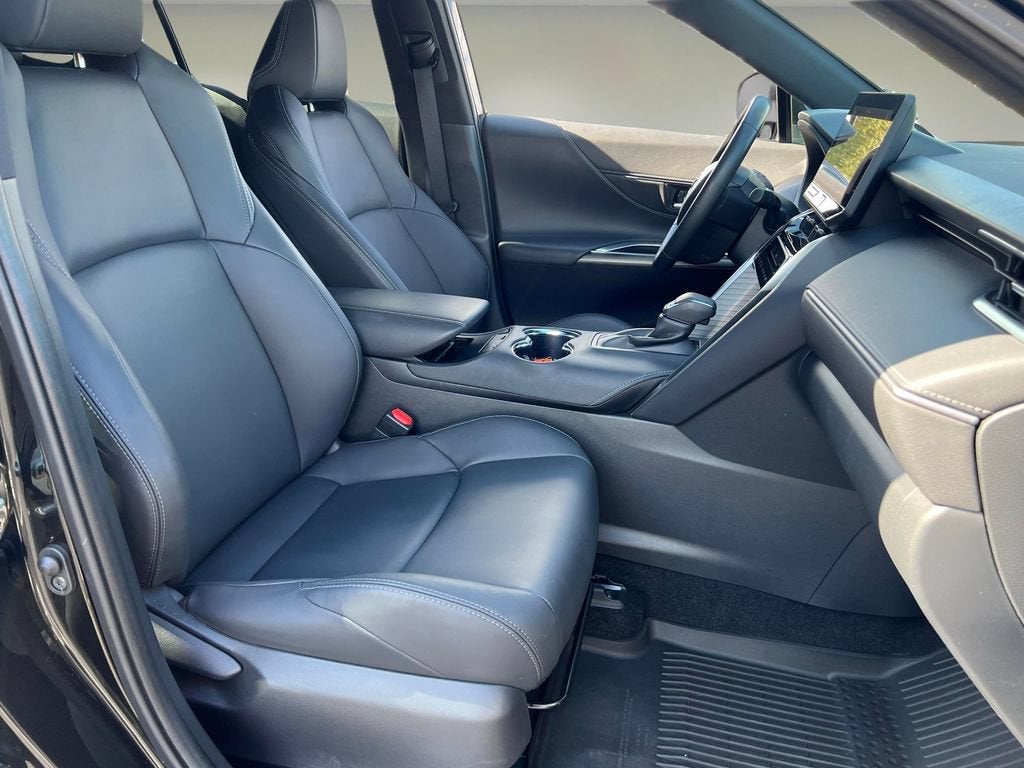 2024 Toyota Venza LE