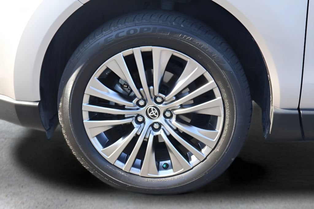 2022 Toyota Venza LE