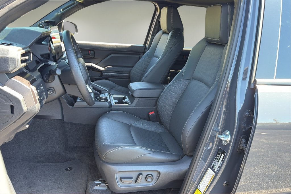 2026 Toyota 4Runner Hybrid TRD Off Road