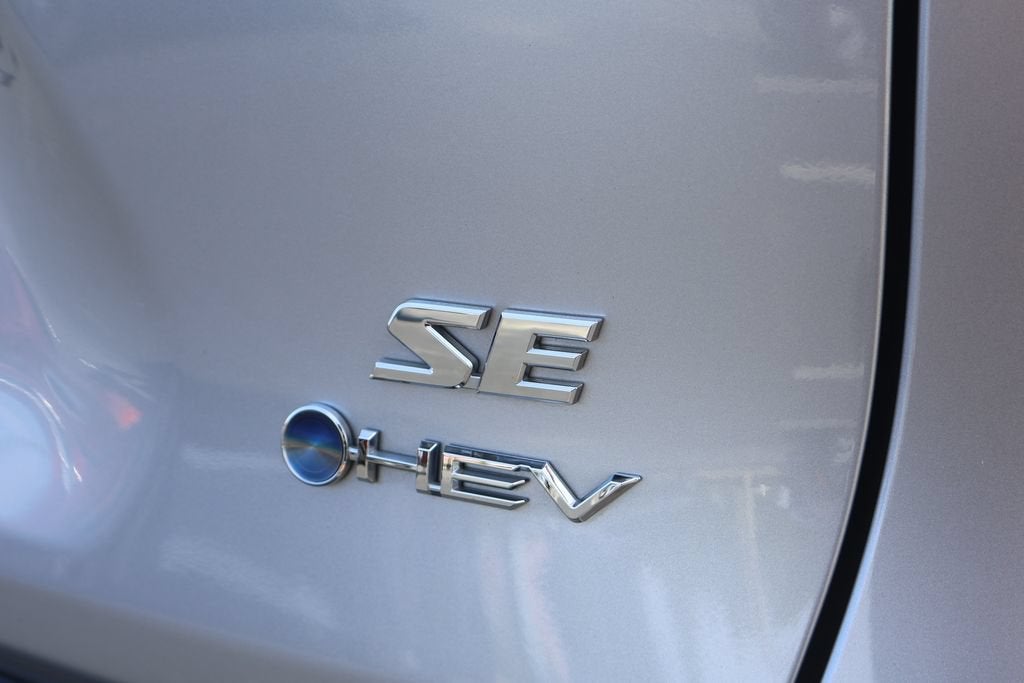 2025 Toyota RAV4 Hybrid SE