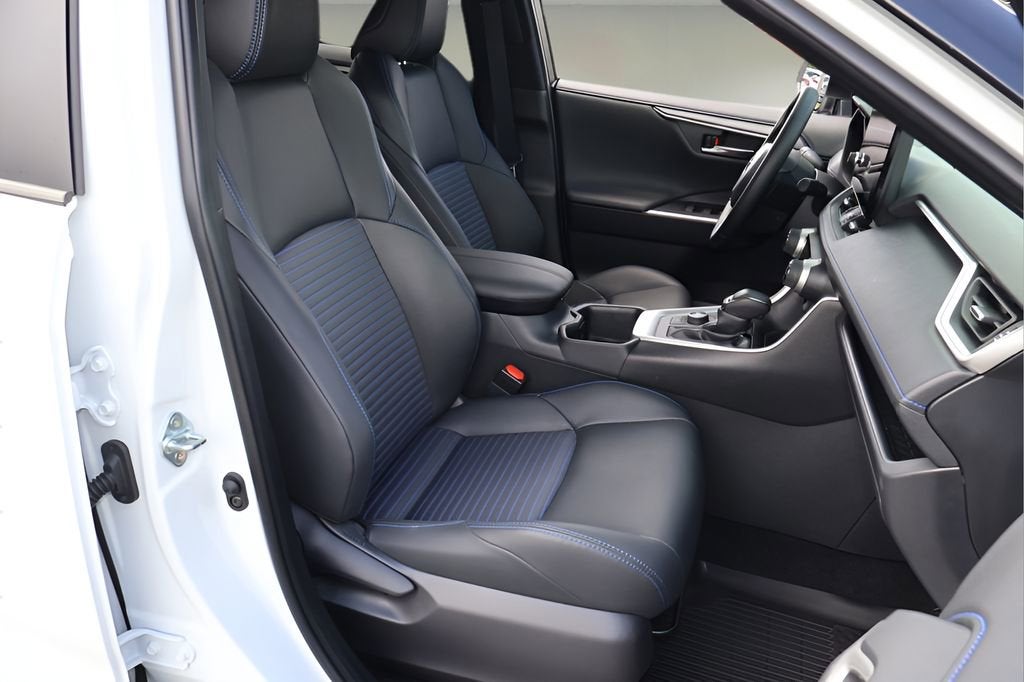 2025 Toyota RAV4 Hybrid XSE