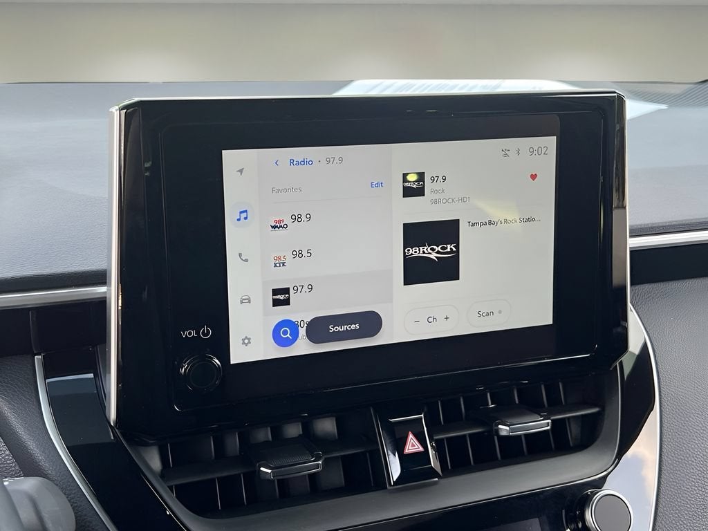 2026 Toyota Corolla Hatchback SE