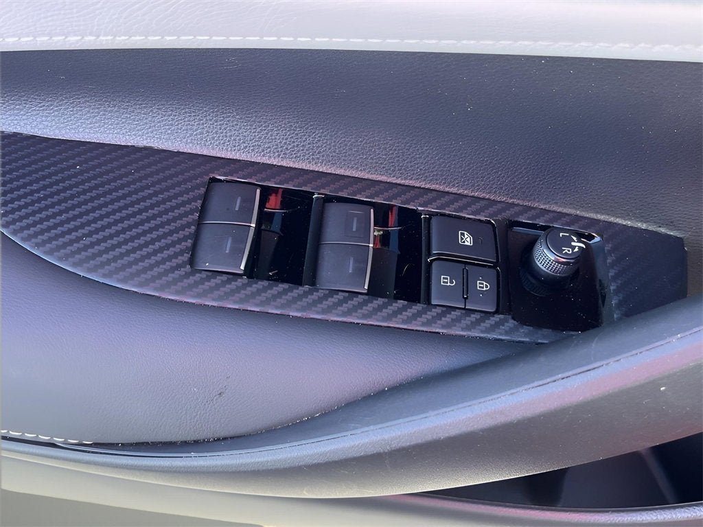 2023 Toyota Corolla Hatchback SE