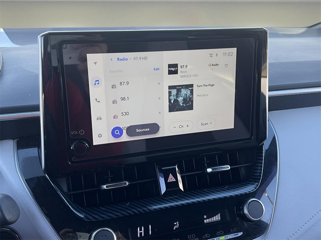 2023 Toyota Corolla Hatchback SE