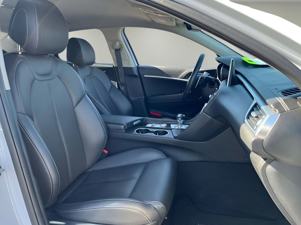 2020 Genesis G70 2.0T