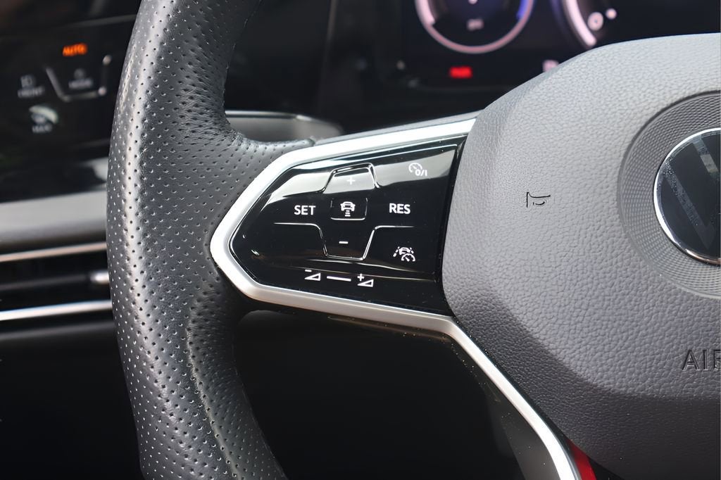 2023 Volkswagen Golf GTI S